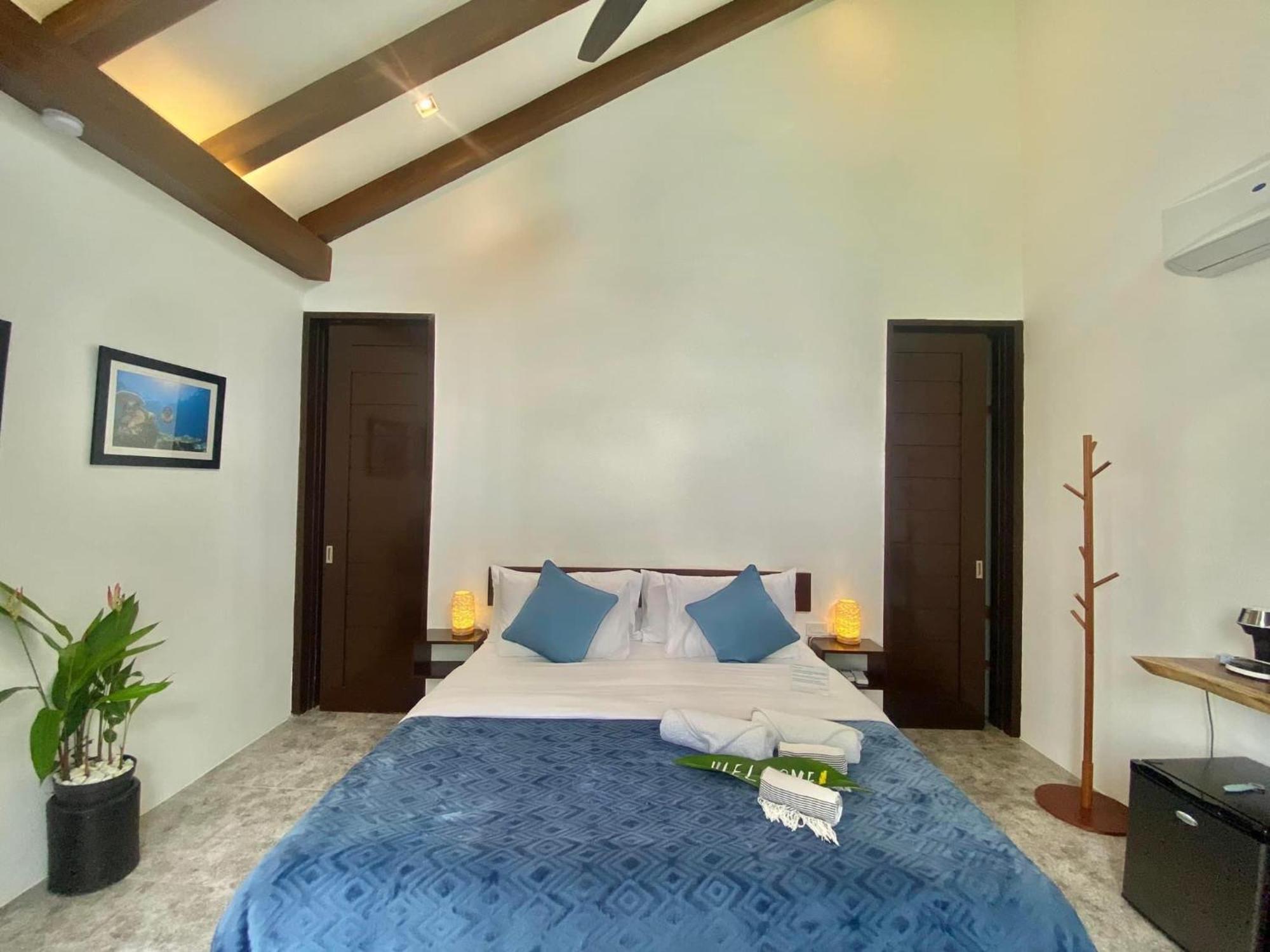 Amila Dive Beach Resort Sipalay Exteriér fotografie
